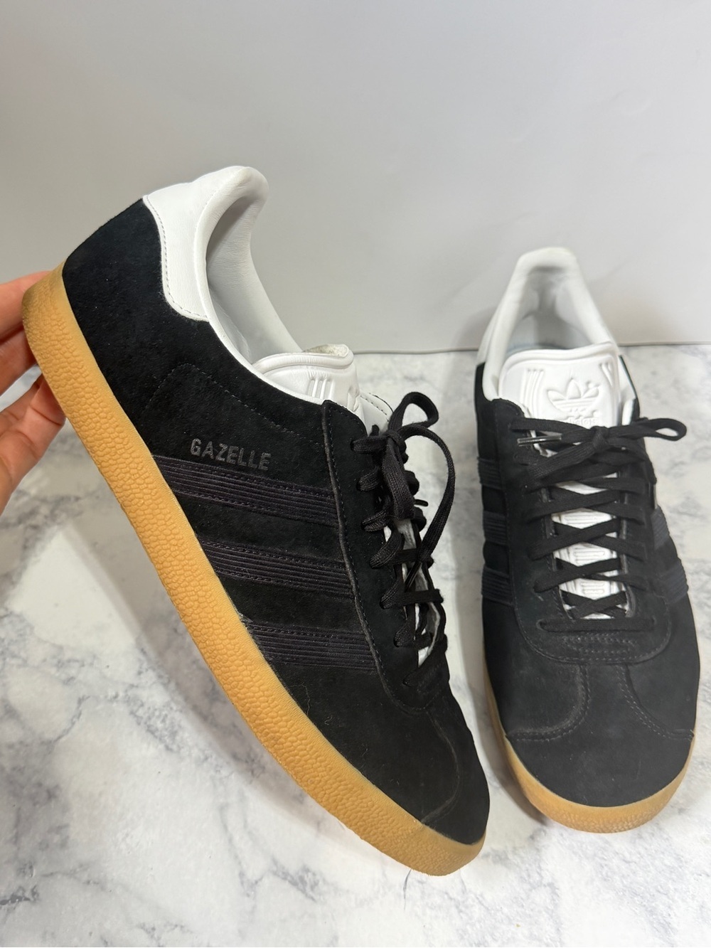 adidas Men's Gazelle Sneaker Nubuck Black brown white size 11 shoes